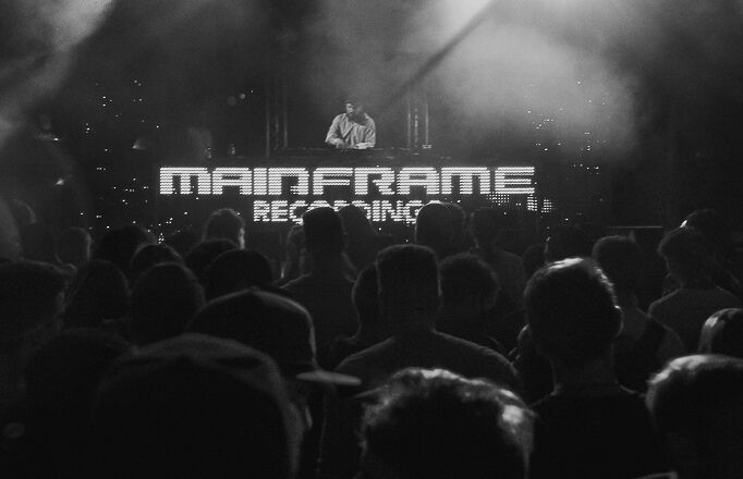 Mainframe Recordings Live! pres. Audio / The Prototypes / 1991 @ Arena Wien [Official - supported by Dasharofi]