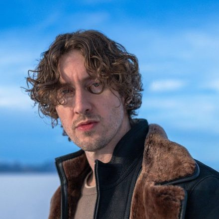 Dean Lewis