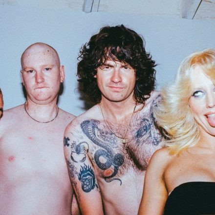 Amyl and The Sniffers