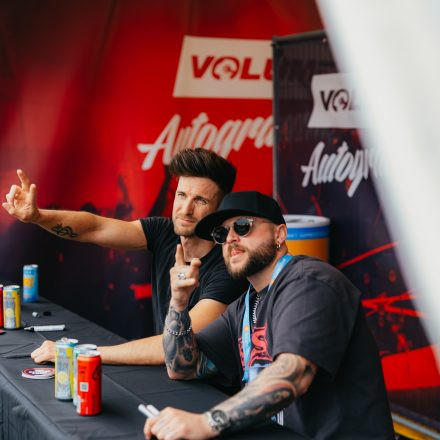 Volume Autogrammzelt @ Nova Rock Festival 2024
