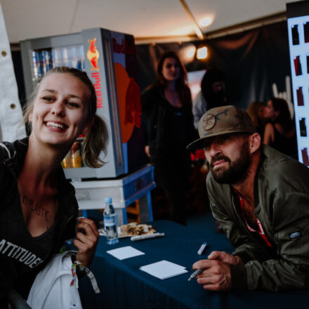 Nova Rock Festival 2018 – Day 2 – Autogrammzelt @ Pannonia Fields