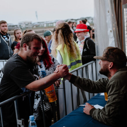 Nova Rock Festival 2018 – Day 2 – Autogrammzelt @ Pannonia Fields