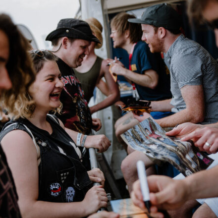 Nova Rock Festival 2018 – Day 4 – Autogrammzelt @ Pannonia Fields