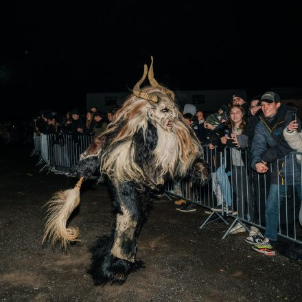 Perchtenlauf & Krampusdisco