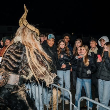 Perchtenlauf & Krampusdisco