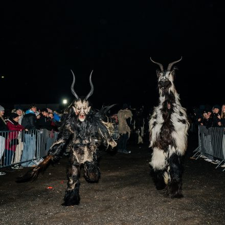 Perchtenlauf & Krampusdisco