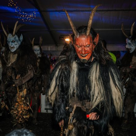 Perchtenlauf & Krampusdisco