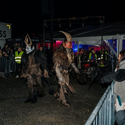 Perchtenlauf & Krampusdisco