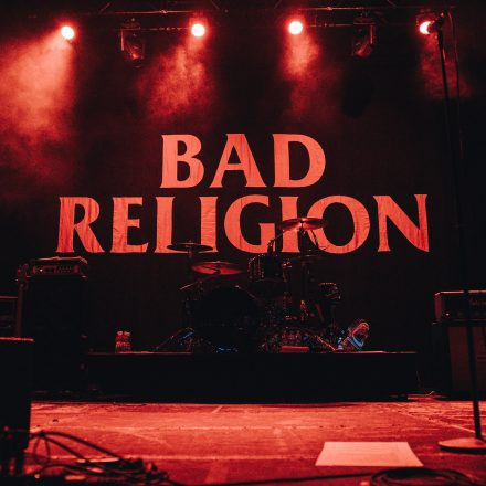 BAD RELIGION & DeeCracks @ Gasometer