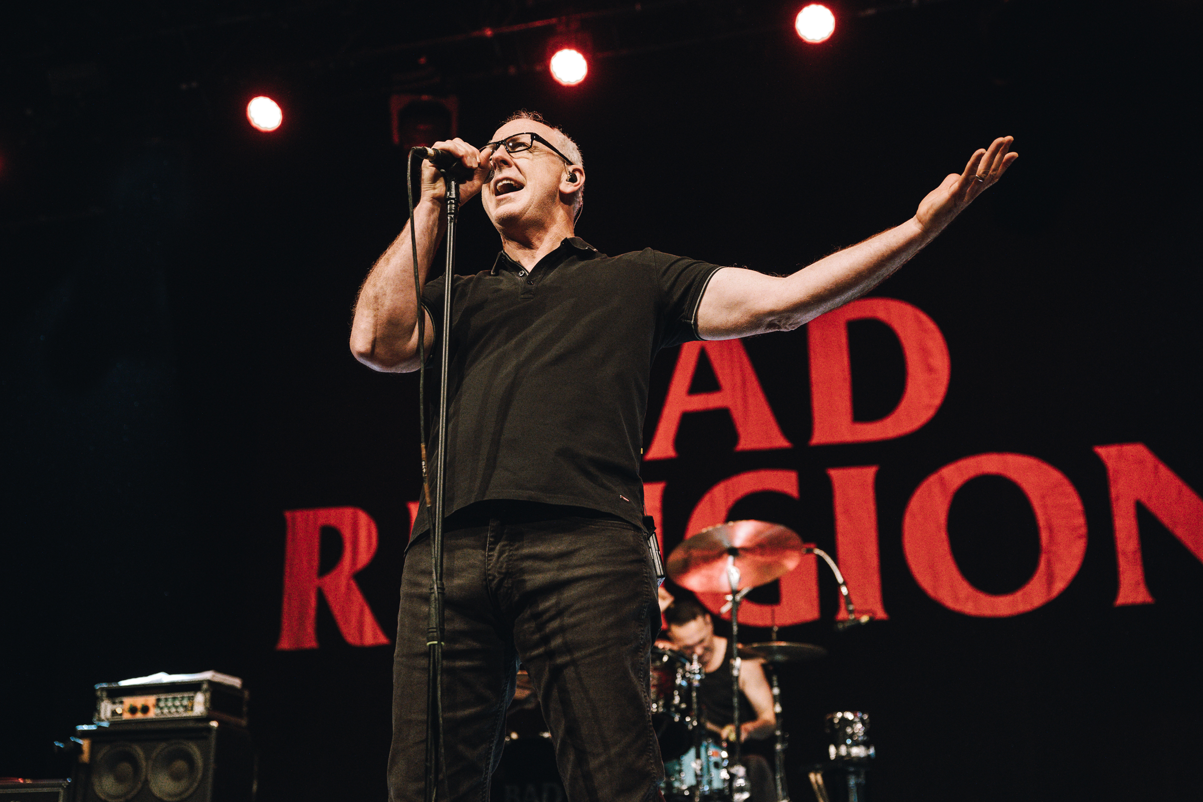 BAD RELIGION & DeeCracks @ Gasometer