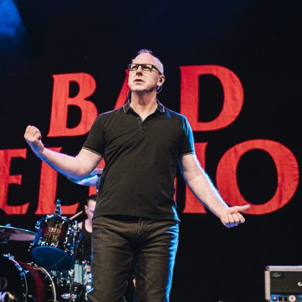 BAD RELIGION & DeeCracks @ Gasometer