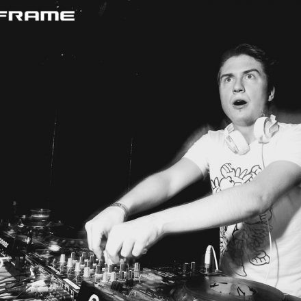 Mainframe Monsta feat. Xilent & Millions Like Us @ Arena