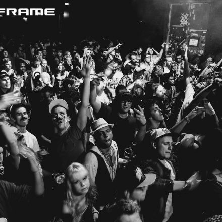 Mainframe Monsta feat. Xilent & Millions Like Us @ Arena