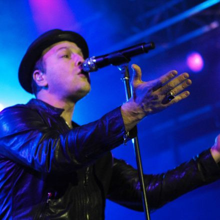 Gavin Degraw @ Arena