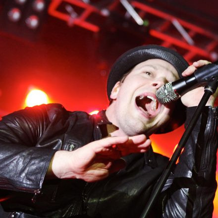 Gavin Degraw @ Arena