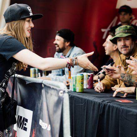 Volume Autogrammzelt @ Nova Rock Festival 2024