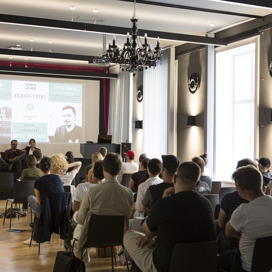 SAE: Neues Music Business Studium